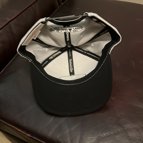 Essentially brand new warriors snap back - Picture 2 of 3